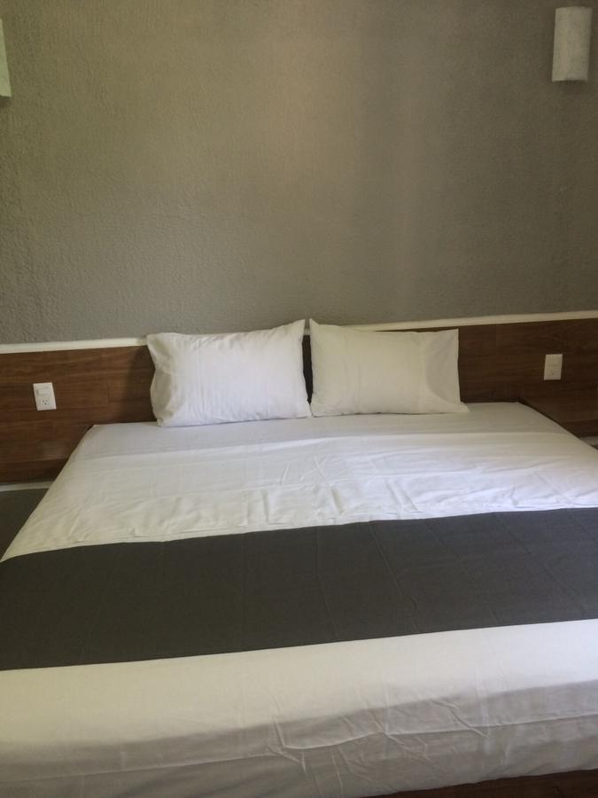 Hotel Mexicali Colima Eksteriør billede